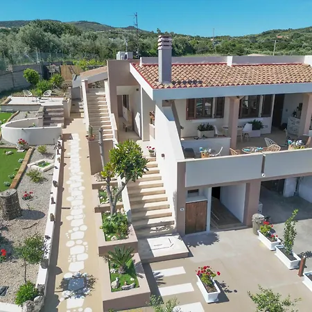 Πανσιόν Radici Di Luna Exclusive Design Castelsardo