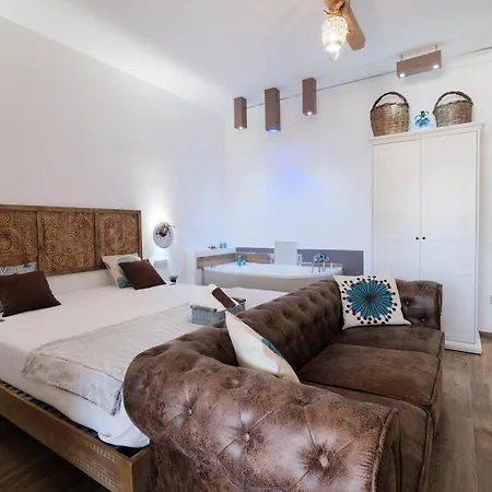 Radici Di Luna Exclusive Design Πανσιόν 4*