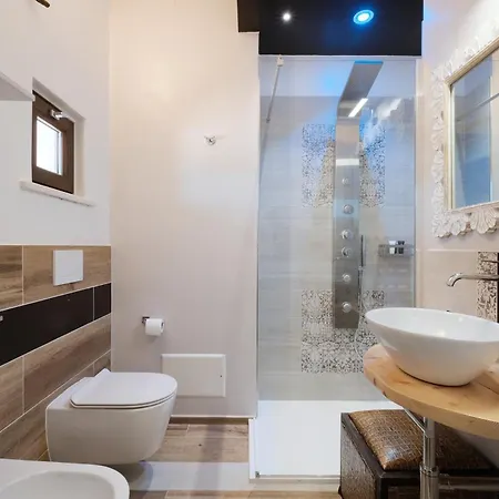 Radici Di Luna Exclusive Design Affittacamere 4*