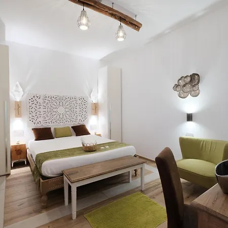 Radici Di Luna Exclusive Design Affittacamere 4*